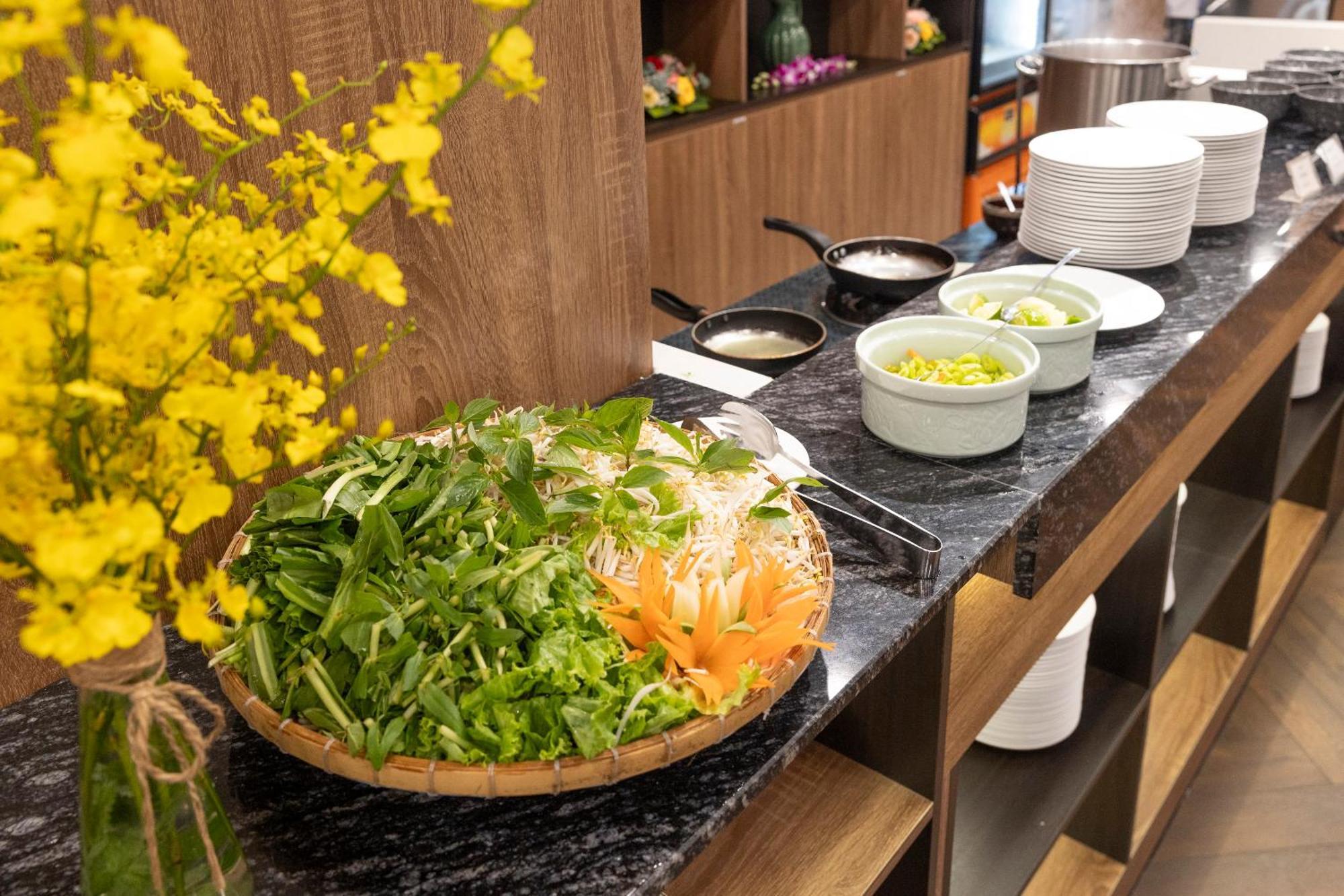 Viet Lotus Saigon Hotel Thành Pho Ho Chí Minh Esterno foto
